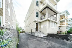 Modern 3BR Boston w/Parking| Fenway & Airport 30/3 - Image 5