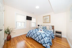 Modern 3BR Boston w/Parking| Fenway & Airport 30/3 - Image 4