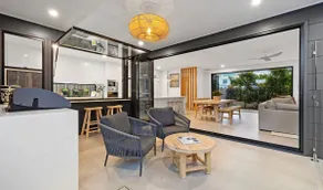 Solis - Luxury Casuarina House - Image 4