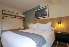 w* | Minimalist 2BR in Miraflores - Image 2