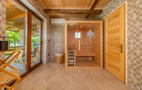 Stunning home in Prvan Selo with sauna - Image 3
