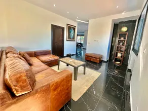 1BR Apt | Shared Pool · Seafront · Gammarth - Image 5