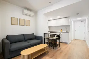 Renovated apartment with temporary rental garage - Image 3