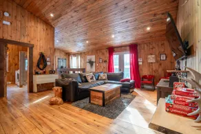 Le Shack Chic Chalet by Escapades Tremblant - Image 3