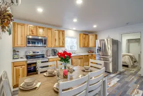 Near Ocean: 'Home Away From Home' in Gold Beach - Image 2