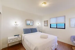25% Off August! Walk To Beach, Private Hot Tub* - Image 4