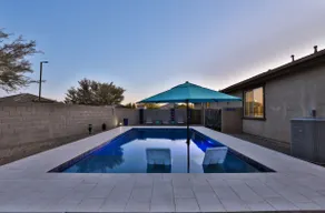 4 Bedroom 2 Bath Brand New Pool! - Image 3