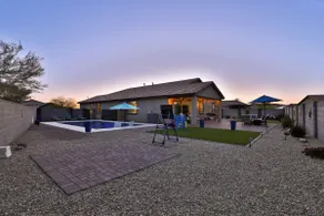 4 Bedroom 2 Bath Brand New Pool! - Image 2