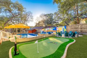 Sleeps 18 Basketball Court Heated Pool Games - Image 3