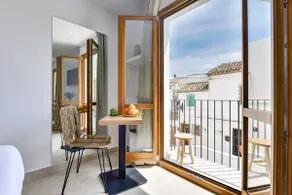 Business room with balconies - recommended for adults - Image 3