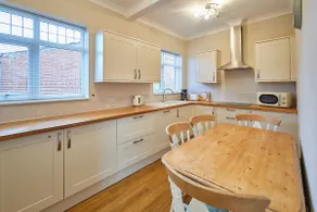 Host & Stay - Wardman Crescent - Image 3