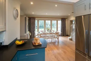 3 The Coastguards, Thorpeness - Only a stones throw from the Beach and very close to famous boating Meare, Country Club and Golf Club - Aldeburgh Coastal Cottages - Image 4