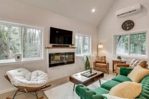 Near Rivers & Boating: Home w/ Hot Tub in Longview - Image 2