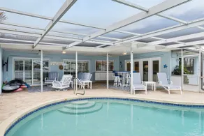 3 Bedroom Waterfront Pool Home, sleeps 8, Seaway - Image 4