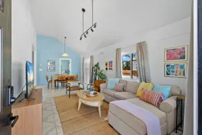 Barrio Bungalow by Coastline Vacation Rentals - Image 2