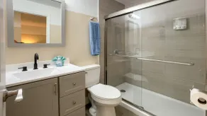 Sunny Florida Retreat – Relax, Work & Unwind! - Image 4