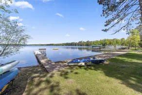 Perfect Lake Escape | Sleeps 14 | Water views! - Image 2