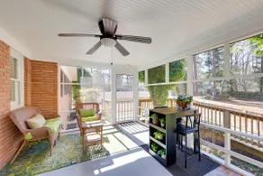 < 2 Mi to ECU: Cozy Greenville Getaway w/ Porch! - Image 2