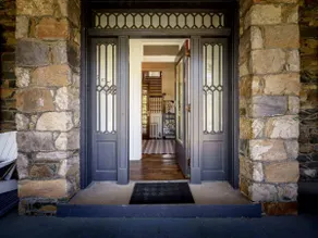 Chandelier Farmhouse in Historic Bluemont Virginia - Image 2