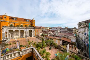 Palazzo Maddaloni Sweet Home By NapoliApartments - Image 4