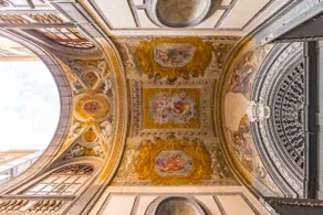Palazzo Maddaloni Sweet Home By NapoliApartments - Image 3