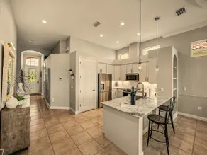 Elegant 3BR Lake Jovita Golf Villa • St. Leo Acces - Image 5