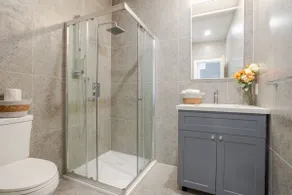 Elegant 1BDR Apt – Live the MTL Vibe on Bishop - Image 5