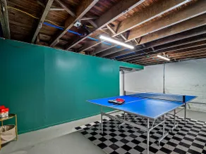 Hot Tub Ping Pong Sleeps 9 Retro Fun - Image 5