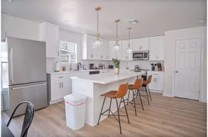 Cherish Every Moment 4BR/3BA So Close to Riverwalk - Image 2