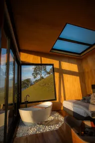 Tekoá Cabin - Glass ceiling and movie screen - Image 3