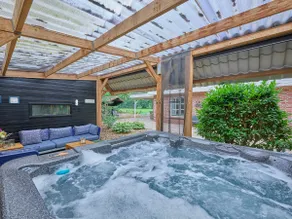 House in Reutum with Jacuzzi & Forest View - Image 2