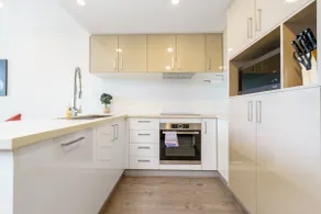 Sophisticated Kingston Retreat Near the Foreshore - Hosted by Canstay - Image 5