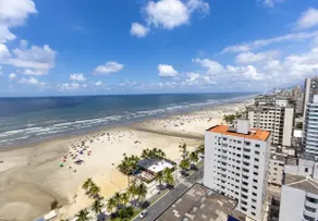 Beachfront penthouse with swimming pool and barbecue area - Image 2