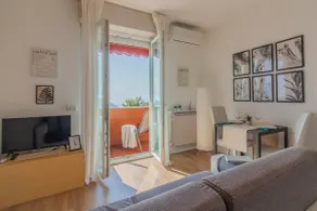Roberta s Home - Image 2