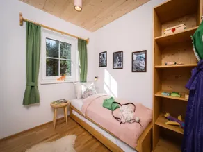 Ausseerland Apartment with Sauna & Ski Access - Image 5