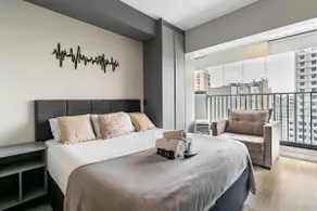 SP Luxury - Queen Bed - High Floor + AC and Swimming Pool - Image 5
