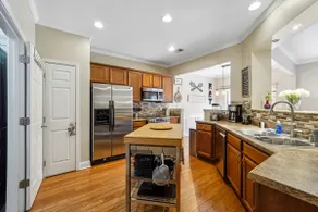 Grenier Garden BNB|Private Backyard & Great WiFi - Image 2