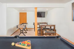 Family/Friend Escape | Patio, Games, Near Lambeau - Image 3