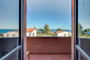 Apartment in Cavo by the sea - Image 2