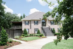 Downtown Estate Luxury Property - Image 3