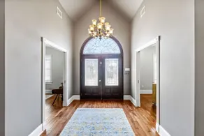 Downtown Estate Luxury Property - Image 5