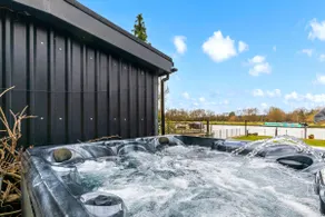 River Cabin With Mooring and hot tub - Image 3
