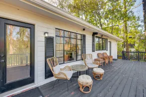 Mid-Century Buckhead Home, 6 Mi to Mercedes-Benz! - Image 3