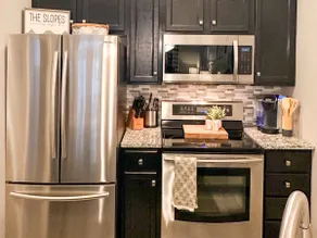 NEW! Seneca 113 Private Entrance, Hot Tub, Heated Garage, Sleeps 6! - Image 5
