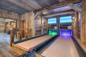 Coal Mine | Hocking Hills, 8BR, Pool & Bowling - Image 2