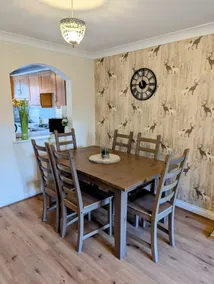 3 Bedrooms/6 Beds/2 Shower/Sleeps 6/With Parking! - Image 3