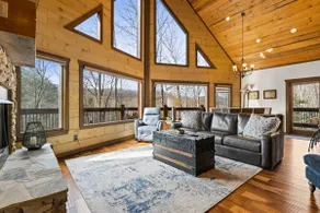 Blue Ridge Cabin Stunning Views Hot Tub Game Room - Image 4