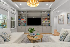 Luxury Home with Pool & Spa, Game Room, 2 bikes - Image 4