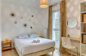 Le Nicole un appartement en duplex avec balcon et place de parking - Image 2
