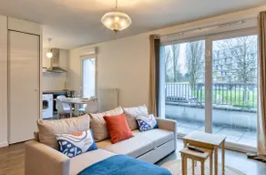 Le Nicole un appartement en duplex avec balcon et place de parking - Image 3